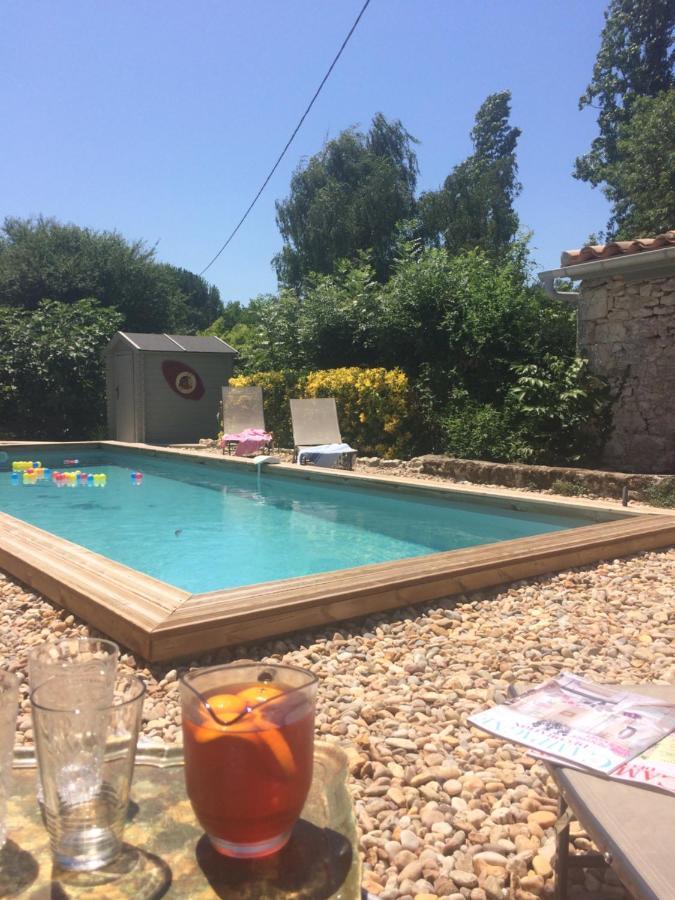 Les Galineaux Villa La Roquille Екстериор снимка
