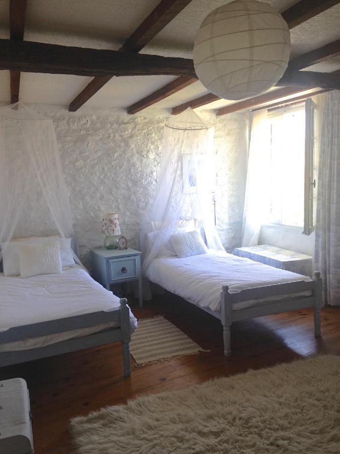 Les Galineaux Villa La Roquille Екстериор снимка